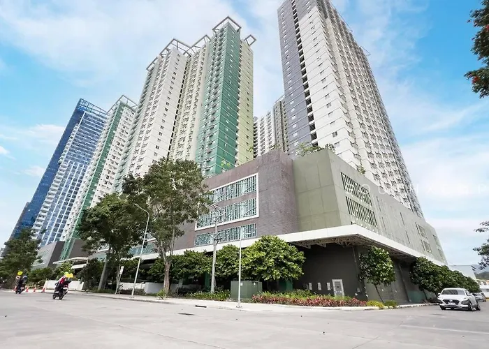 Furnished 1-bedroom In Avida Towers Riala, It Park With Fast Wifi, Netflix, Pool And *