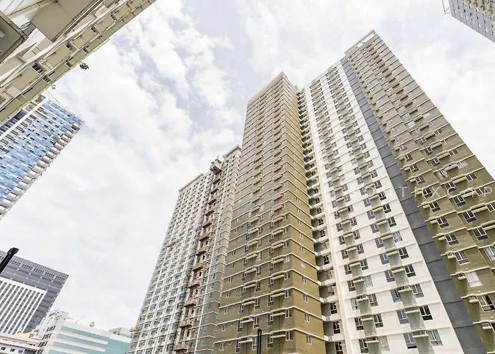 Furnished 1-bedroom In Avida Towers Riala, It Park With Fast Wifi, Netflix, Pool And